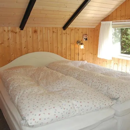 Three-bedroom Holiday In Ferienhaus *