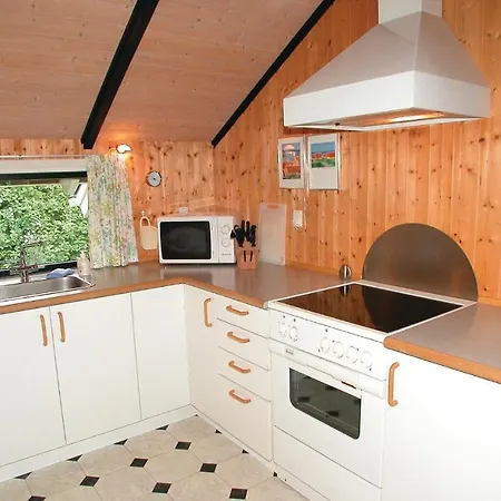Three-bedroom Holiday In Ferienhaus *